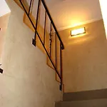 לינה וארוחת בוקר Eskapada 3*